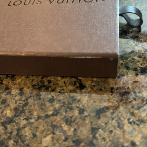 Louis Vuitton tie box - Picture 4 of 7